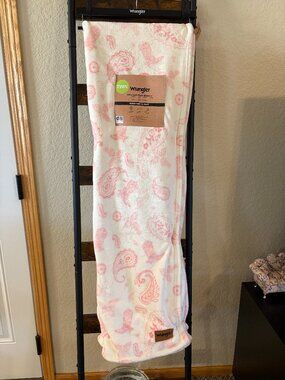Wrangler Twin Plush Blanket Pink Western Paisley Cowgirl Boots Cozy 60x90